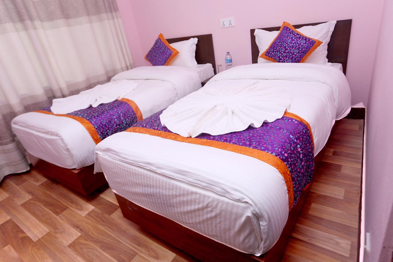 Hotel Rising Home Katmandu Dış mekan fotoğraf